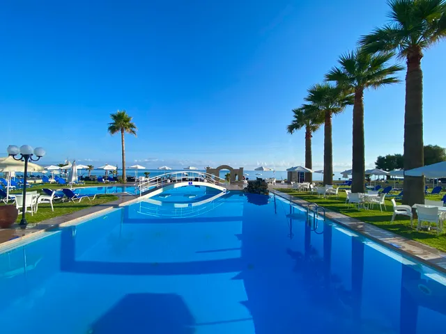 Mike Studios & Apartments