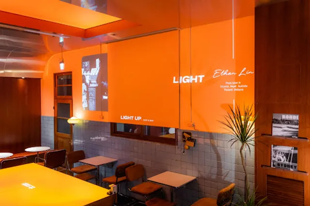 Light up cafe&bar(入內請脫鞋）