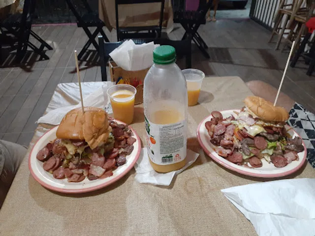 Chapa Quente Lanches e Porções