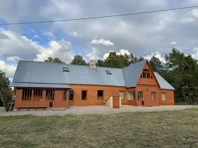 Viesu nams "Elernes Muiža"