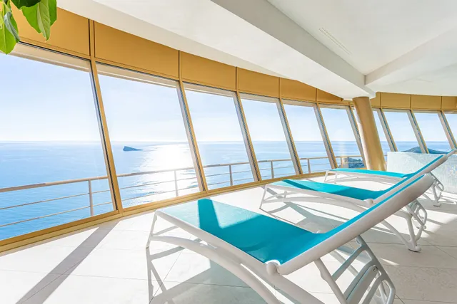 Intempo Sky Apartments by Holuxe