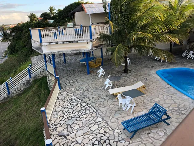 Jacuma's Lodge Hotel