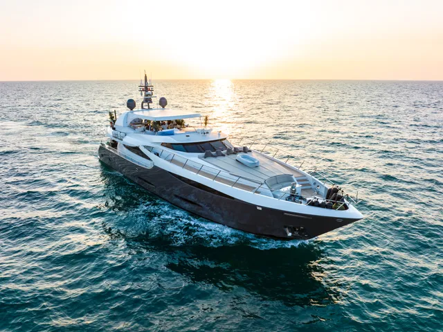 Dubriani Yachts - Boat Rental & Yacht Charters