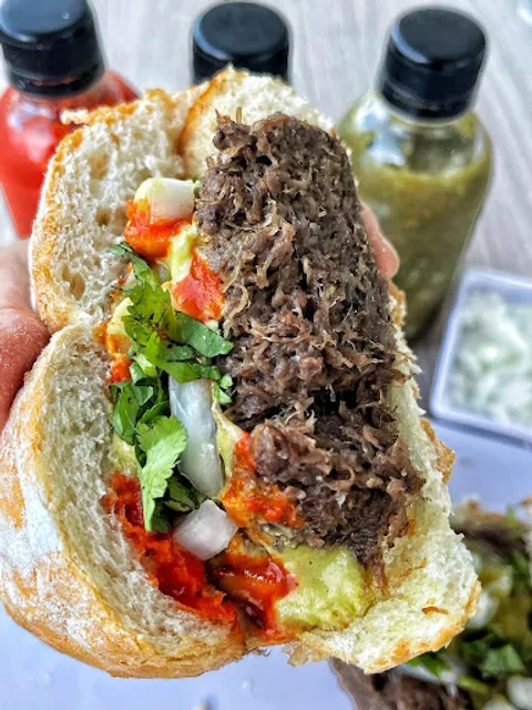 Barbacha Regia Express