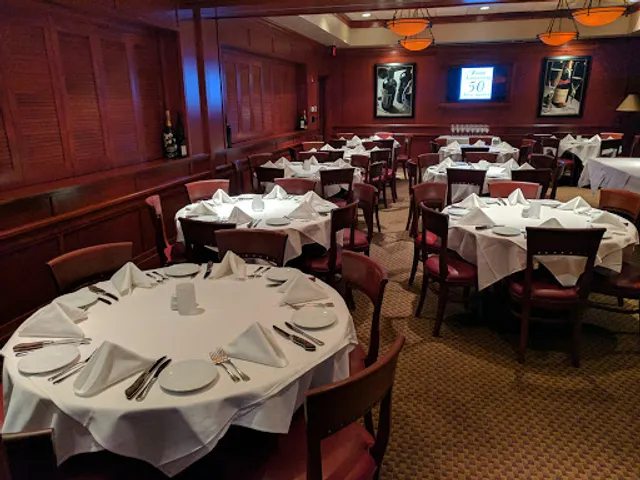 Fleming’s Prime Steakhouse & Wine Bar