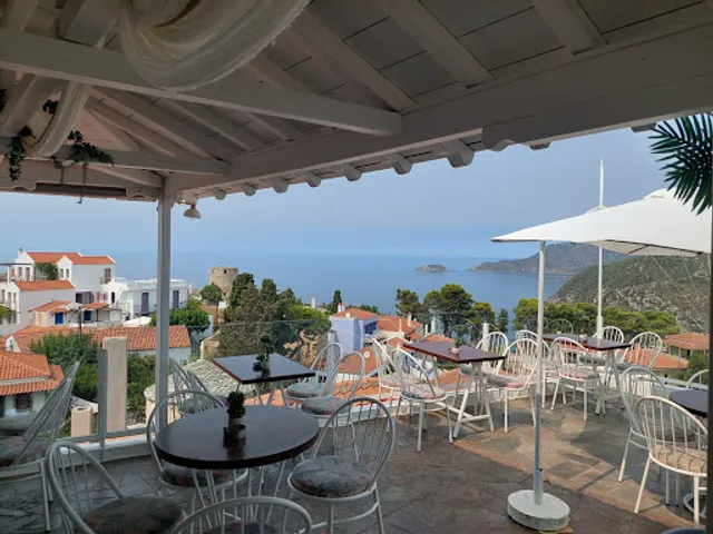 Barbarossa - Alonissos | Bar | Cocktail | Restaurant