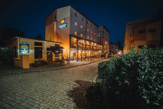 Hotel ''Zamkowy Młyn''