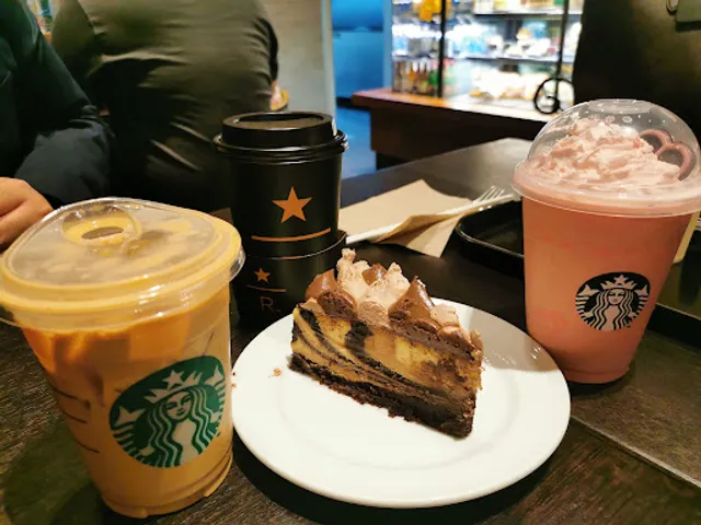 Starbucks Reserve SM Podium