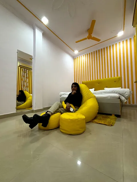 Yellow Inn Guest House, Holiday Home, Lucknow