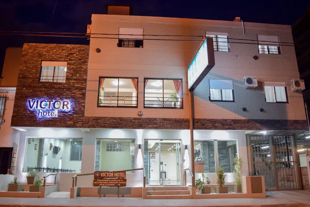 Víctor Hotel