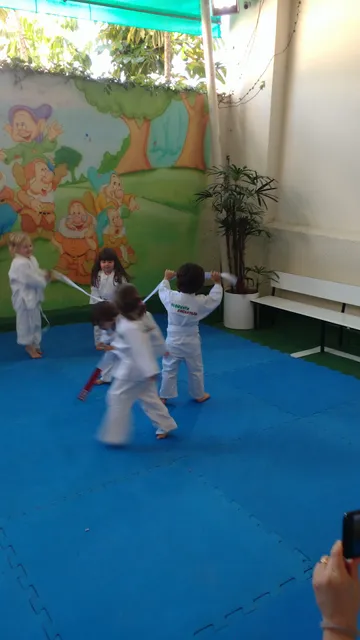 ESCOLA DE EDUCAÇÃO INFANTIL FLORESTA ENCANTADA