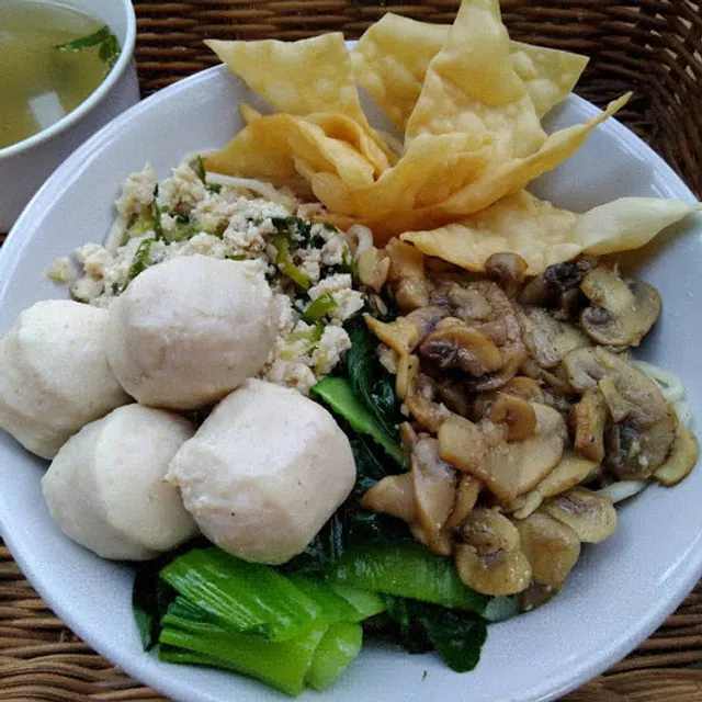 Mie Ayam Jakarta Kampus