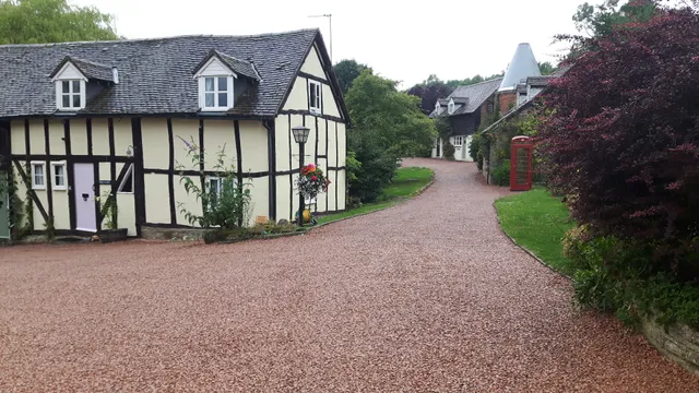 Whitewells Farm Cottages Ltd