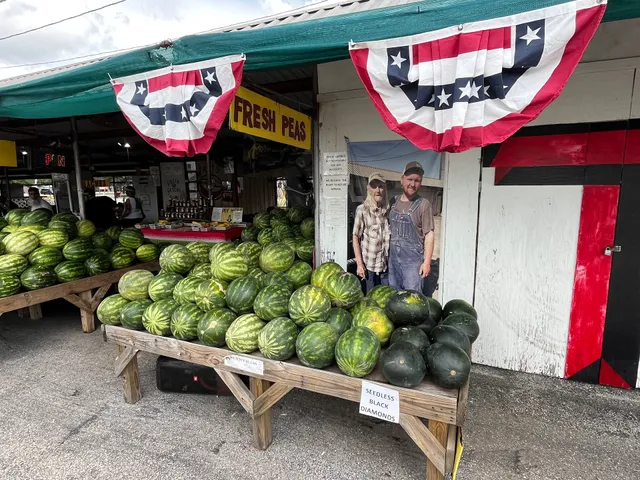 Lee's Fruit Stand