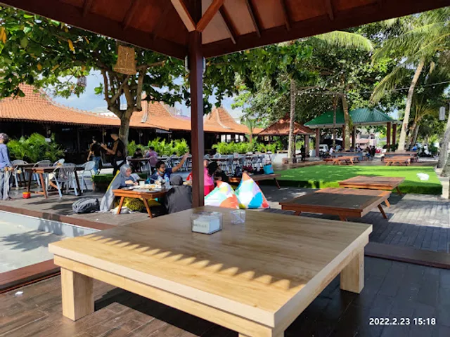 Kemala Beach & Resto