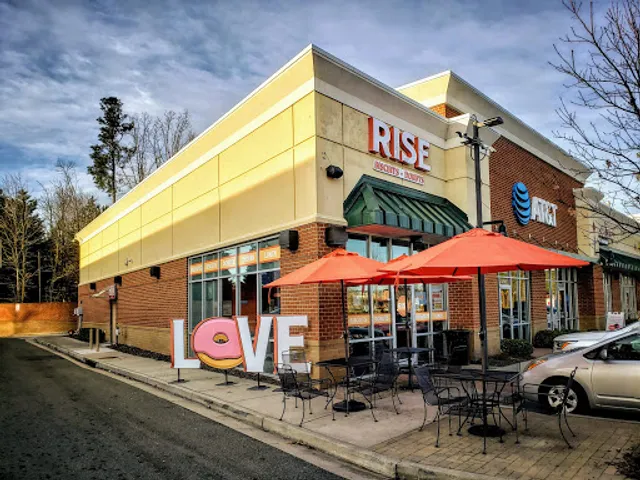 Rise Southern Biscuits & Righteous Chicken - Short Pump
