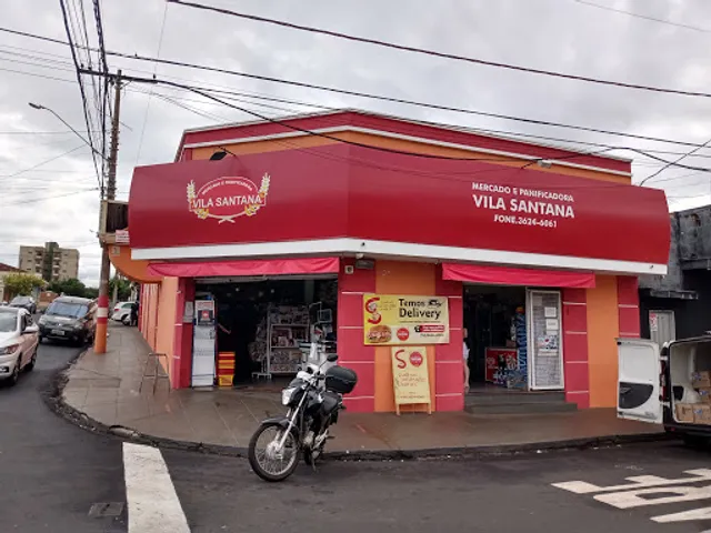 Mercado e Panificadora Vila Santana