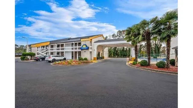 Days Inn by Wyndham Raleigh Midtown