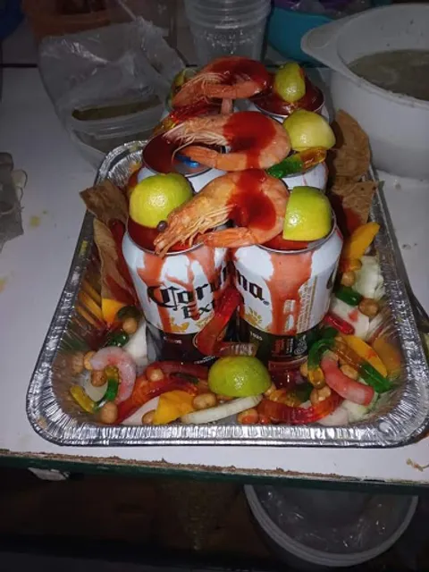 Tortas y Mariscos El Tiburon