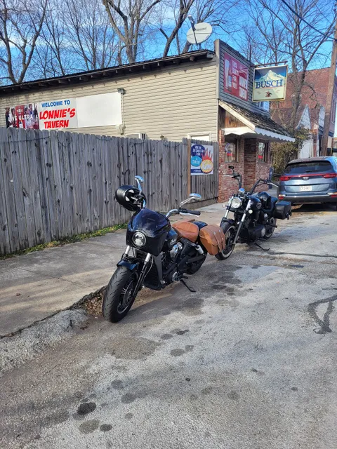 Lonnie Houston Tavern