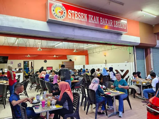 Stesen Ikan Bakar Legend