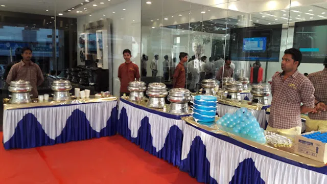 Food Delivery in Train from Hotel Sagar