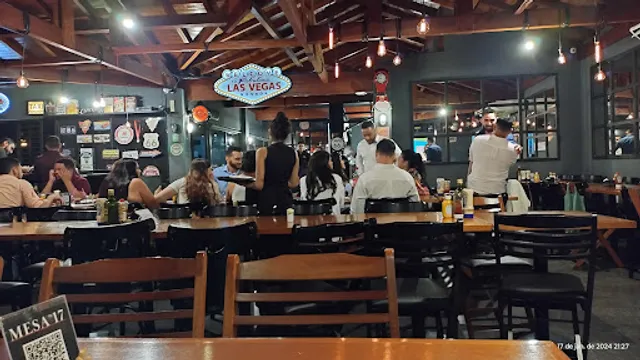 Pepperoni Pizza House - Pizzaria