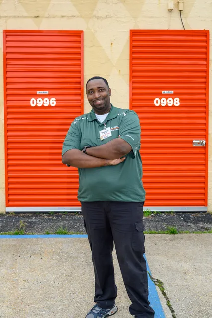 U-Haul Moving & Storage of W Babylon