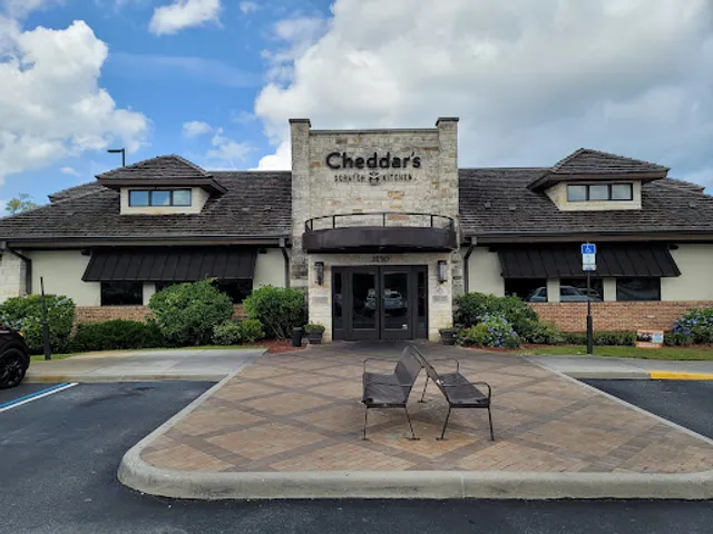 Cheddar's Scratch Kitchen