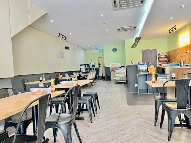 Món Việt ( Sai Gon Spring Rolls )