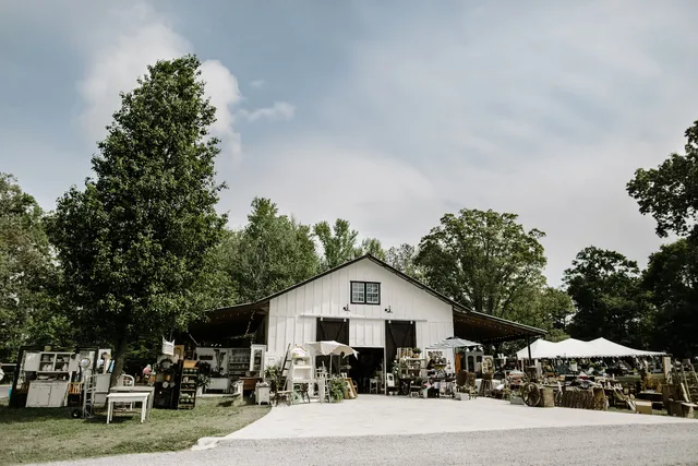 Vintage Pickin'® Shopping Events