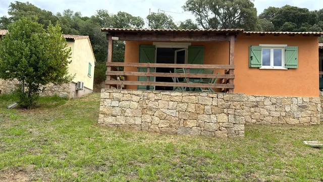 i Caseddi di Filitosa - Location en résidence (gîte, mini-villa) de vacances avec piscine, Corse du Sud- Tourisme en Corse du Sud..
