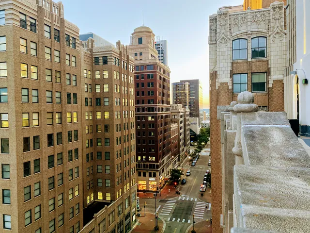 Tulsa Club Hotel, Curio Collection by Hilton