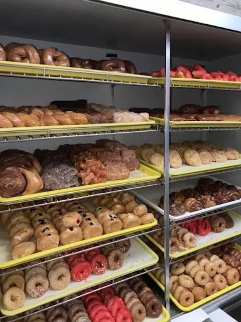 Daylight Donuts and Yellowstone Ice Cream