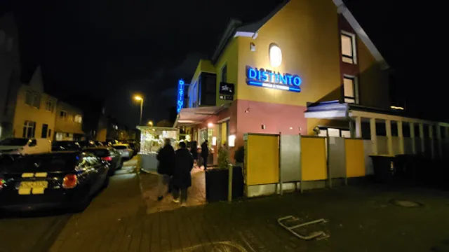 Distinto Restaurant