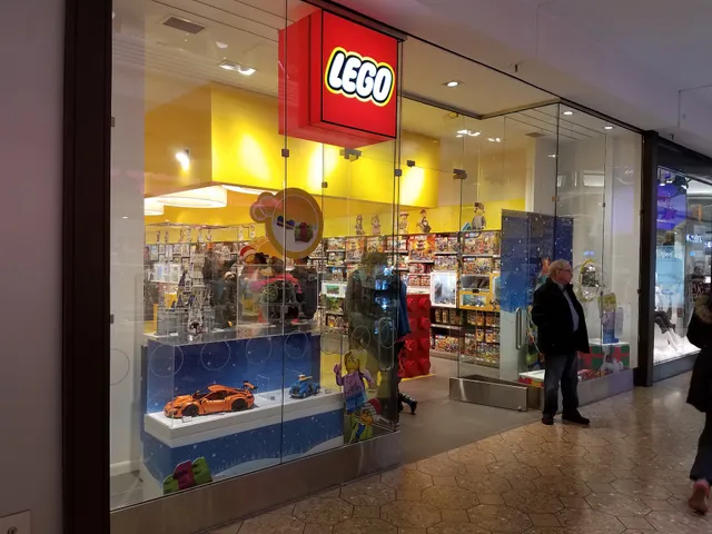 The LEGO® Store Westfarms Mall