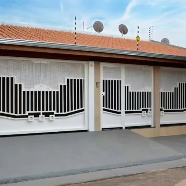 Casa de temporada • Vânia Brito