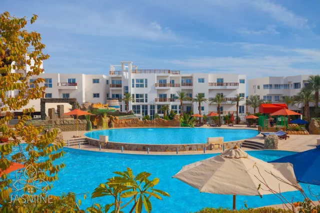 Jasmine Resort & Aqua park