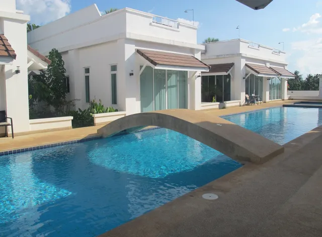 Pineapple Hills Resort