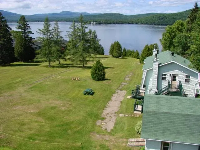 Le Fleuron, Motels & Suites