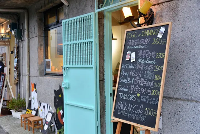 Walk and Taste Café