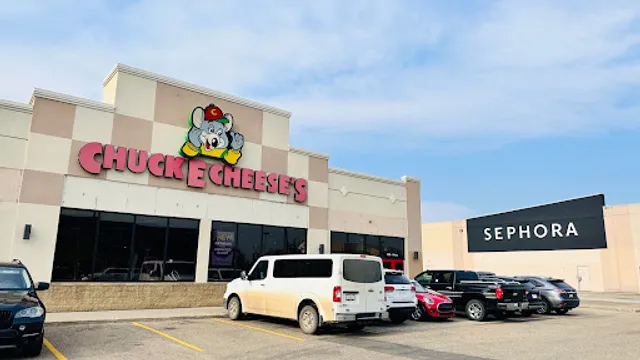 Chuck E. Cheese