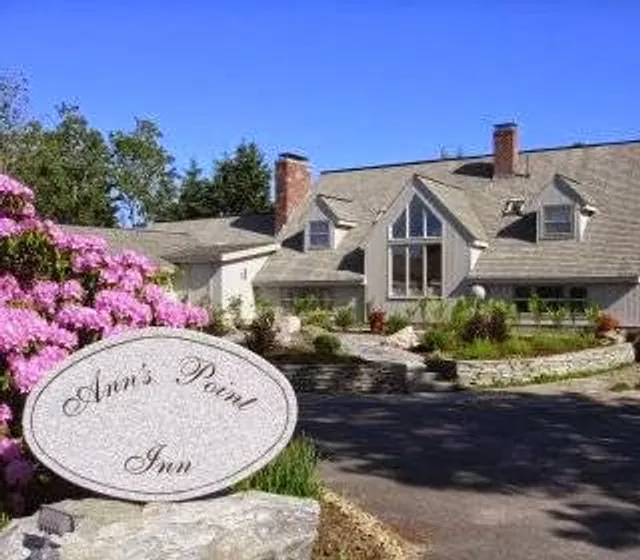 Ann's Point Inn