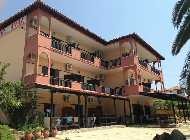 Hotel Avra