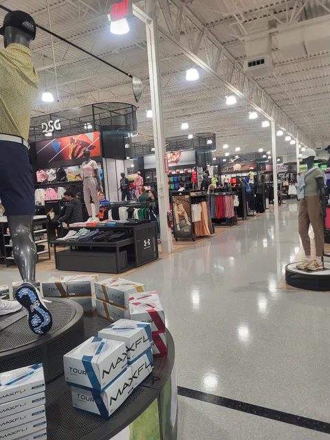 DICK'S Sporting Goods