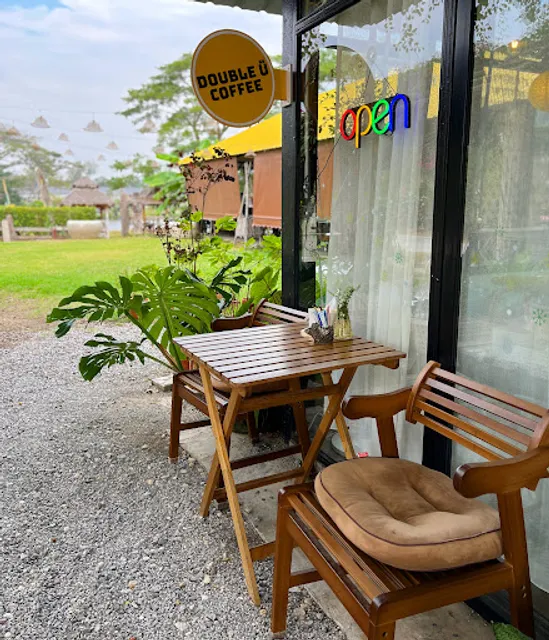 Double U Coffee hin lek fai
