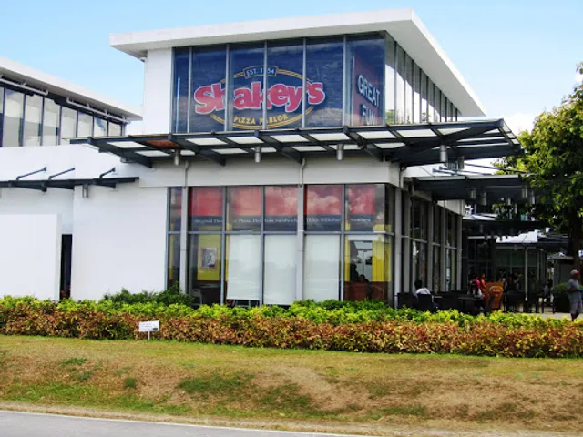 Shakey's Pizza Parlor
