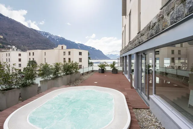 Montreux Lake View Apartments and Spa