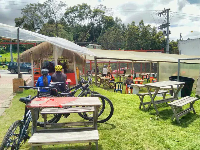 Juice Factory Alto De Patios