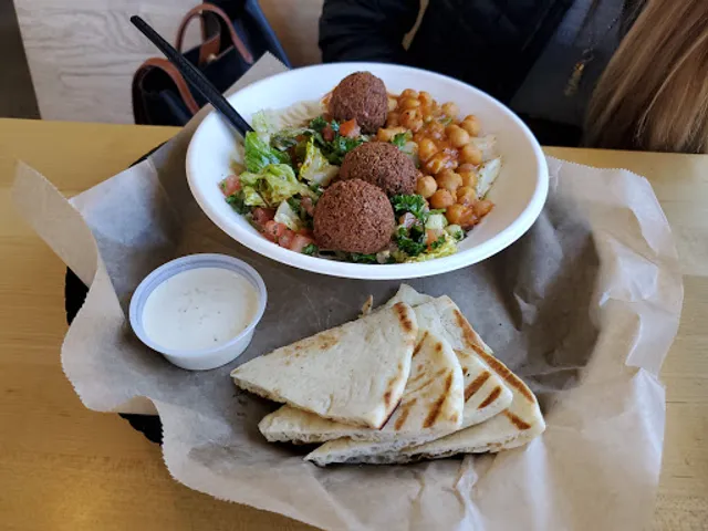 Jasmin & Olivz Mediterranean - Falls Village